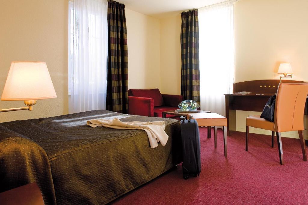 Le Parc Des Fees Retaurant & 3* La Bourboule