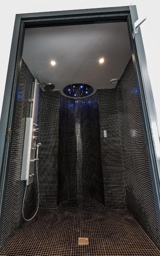 Hotel Le Parc Des Fees Retaurant & 3*